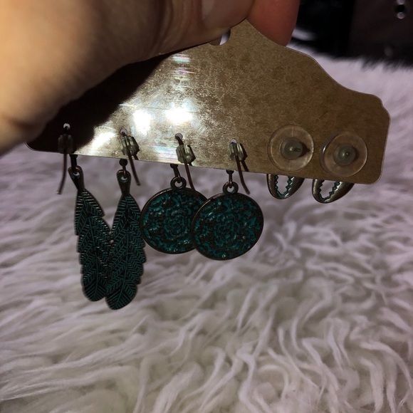 Boho Bronze Rust Finish Seashell Feather Dangle Earring Set of Three - Picture 4 of 5